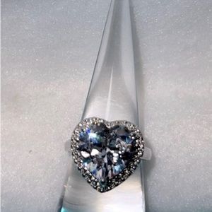 #420✅ Cubic zirconia heart ring
